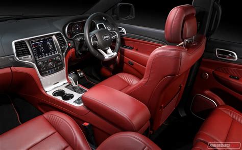 2018 Jeep Grand Cherokee Trackhawk-interior