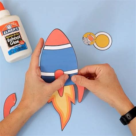Paper Build a Rocket Craft for Kids | FREE PDF Template! – Daydream ...
