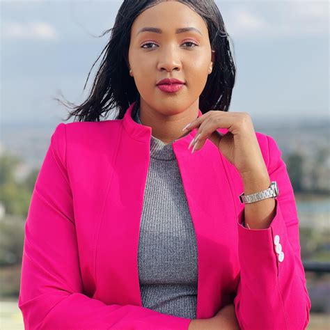 Niendelee kumbembeleza ama😭😂 | SASHA METT | Facebook