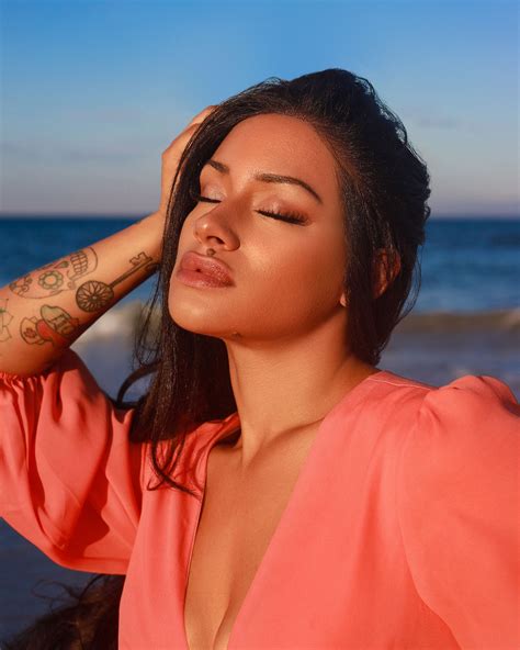 𝙺𝚒𝚊𝚗𝚊 (@model.kiana) • Instagram photos and videos