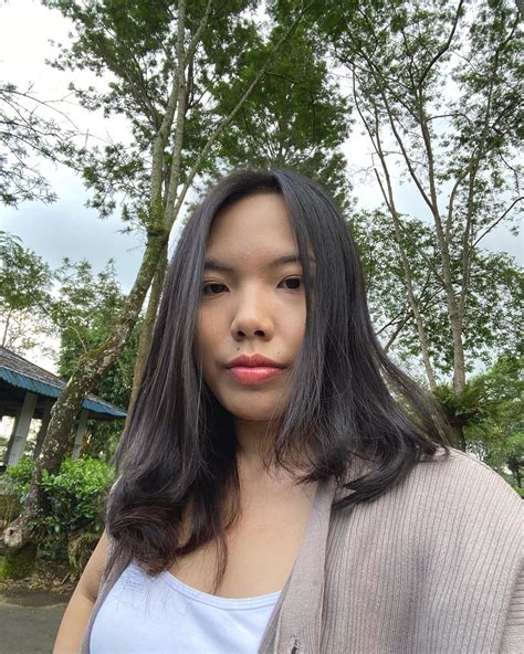 𝑰 𝑮𝒖𝒔𝒕𝒊 𝑨𝒚𝒖 𝑨𝒈𝒖𝒏𝒈 𝑲𝒂𝒅𝒆𝒌 𝑹𝒉𝒆𝒊𝒏𝒂 𝑲𝒖𝒔𝒖𝒎𝒂 (@rheinakusuma) • Instagram