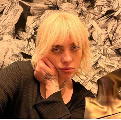 The Unseen Side: Billie Eilish's Viral Naked Photo - 3po3d59