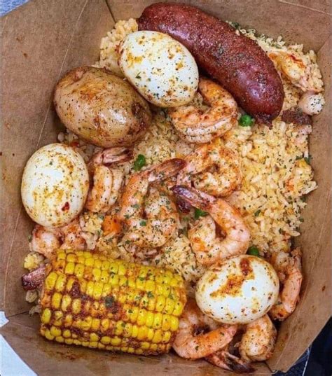 Rice Bowl Revival: 5-Minute Magic To Transform Leftovers Into Saffron-Scented Shrimp Delight