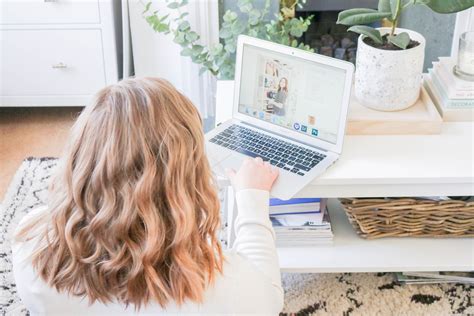 Fashion Lifestyle Blogs The New Generation Of Fashion Bloggers Has Arrived.