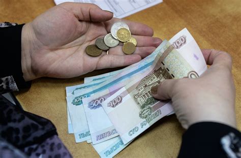 Rusijos rublis – ant prarajos krašto: neveikia jokios gelbėjimo priemonės