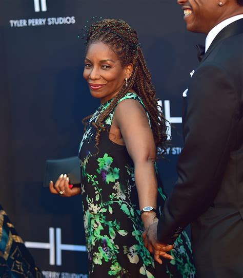 Stephanie Mills' Husband: She Married 3 Times & Remains Close with One Ex