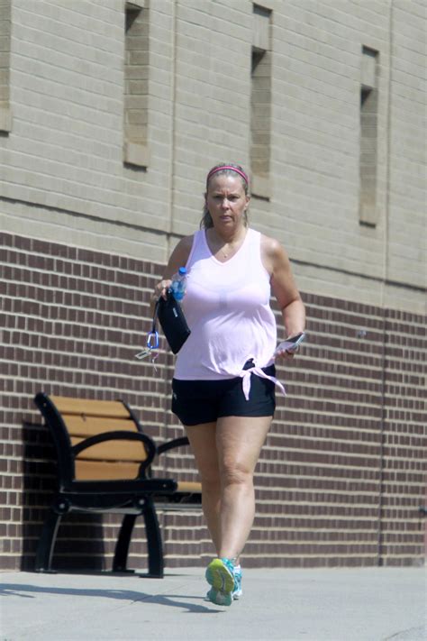 Kate Gosselin, 47, shows off legs in short shorts on rare outing after