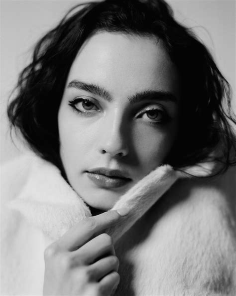 Jessica Ren Vaughan - New York Commercial, Editorial and Fashion