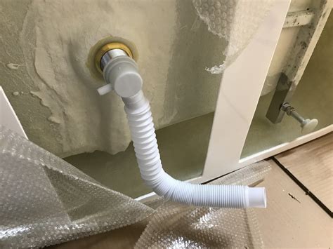 how to install a freestanding bathtub drain