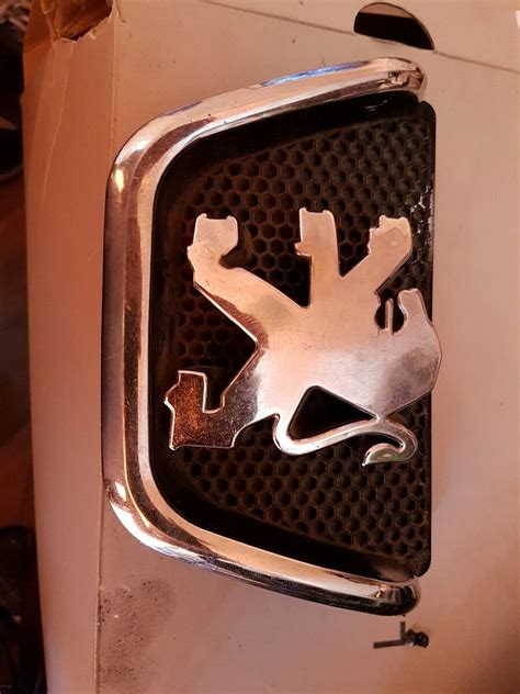Emblema Peugeot 206 - $ 15.000 en Mercado Libre