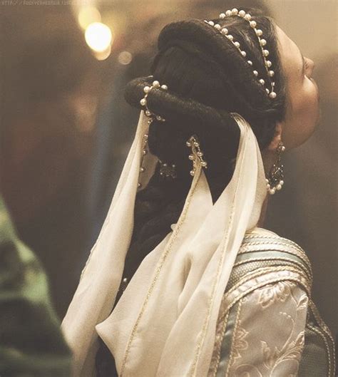 The Borgias (Late 1400s/Early 1500s) | Fashion, Hair styles, Fantasy ...