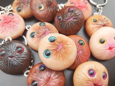 Happy Lil' Buttholes Anus Keychains - Etsy