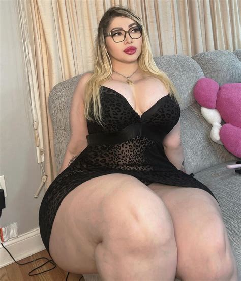 Deisy Garcia (@deisycurvydoll) • Instagram photos and videos