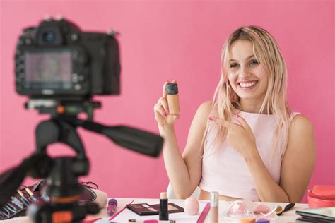 This Influencer’s Comeback Will Restore Your Faith in Humanity (InfluencerGoneWilds) - kemzdn0