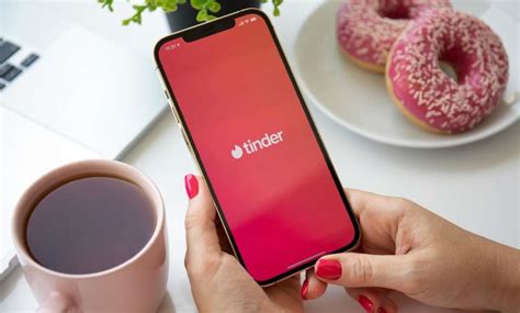 Como saber se alguém está no Tinder: métodos, truques e um guia ...