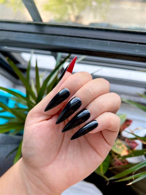 Red And Black Stiletto Nails