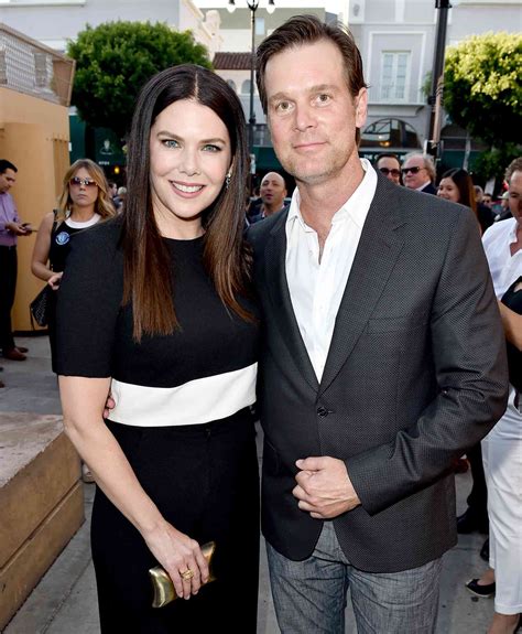 Lauren Graham Used Writing as a Distraction After Peter Krause Split