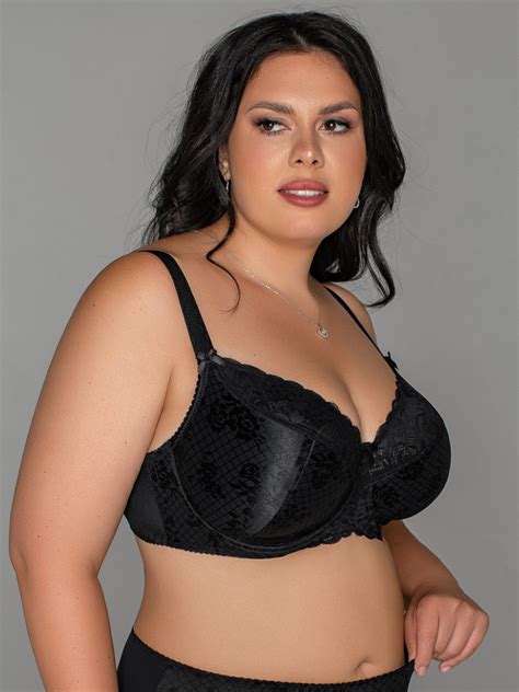 Купить черный бюстгальтер с полупоролоновой чашкой Lady Lux 427-50