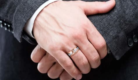 finger  wear  diamond ring   astrology  men