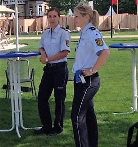 Polizistin Baden-Württenberg | Female police officers, Police women