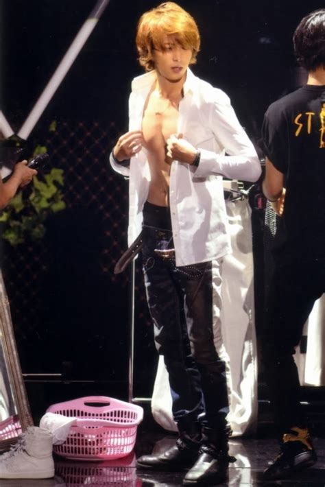 YUM4P1licious: [PIC] UNOFFICIAL PHOTO A NUDE CONCERT ---- Part 2