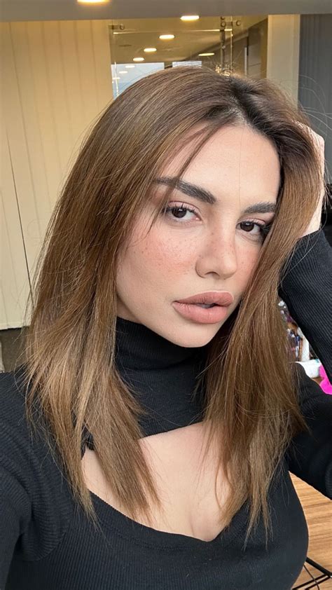 Ece ronay | Instagram