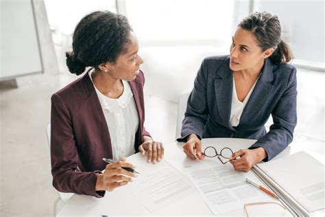 Como Ele Se Relacionava Com Seu Chefe - Como Ele Se Relacionava Com Seu Chefe - RETOEDU
