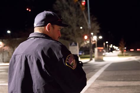 Finding A Safe Escort In Chicago: A Comprehensive Guide Image 13