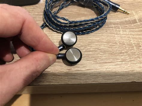 Sold: Yincrow RW-3000 Earbuds | Headphone Reviews and Discussion - Head ...