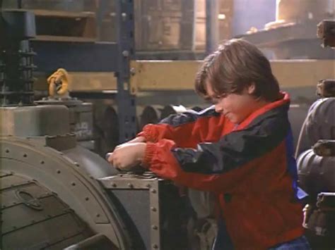 capture of my movie!: Elijah Wood - Forever Young (1992)