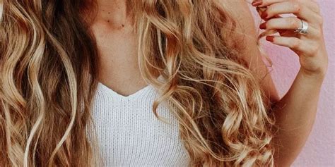 11 Sticky Situations: How To Detox Your Hair From Fly Trap Glue