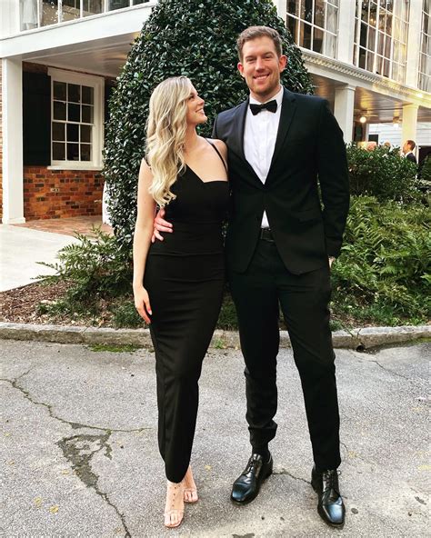 SARA BROWN (@sarajanebrown_) • Instagram photos and videos