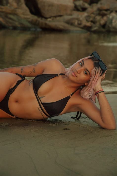 Camilla+Araujo+Pink+Pics+Free+Download Photos, Download The BEST Free