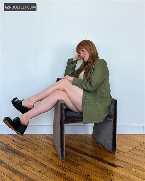 NIKKI DUVAL Feet - AZNudeFeet