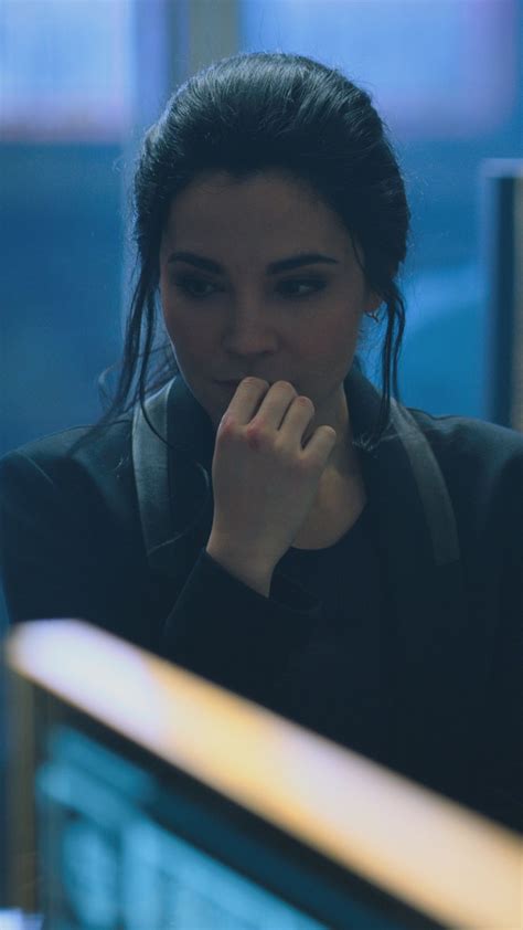 2160x3840 Martha Higareda As Kristin Ortega On Altered Carbon Sony