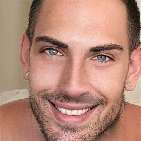 Hylia - The fake accounts are going crazy lately! Remember I would