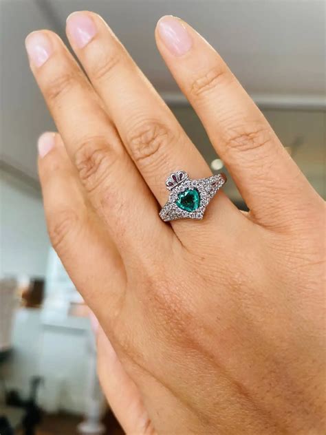 Heart-shaped Emerald And Diamond Irish Claddagh Ring