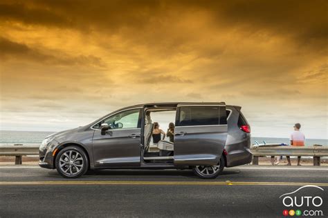 Chrysler Pacifica: Gadgets galore on your next vacation | Car News ...