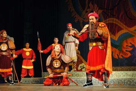 tuong masters  vietnamese traditional opera