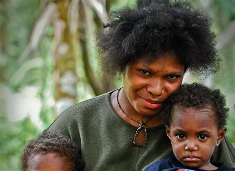 Papua New Guinean Tribal Faces On Craiyon Ed4BeVWLTDiGPCROII0cUw.webp