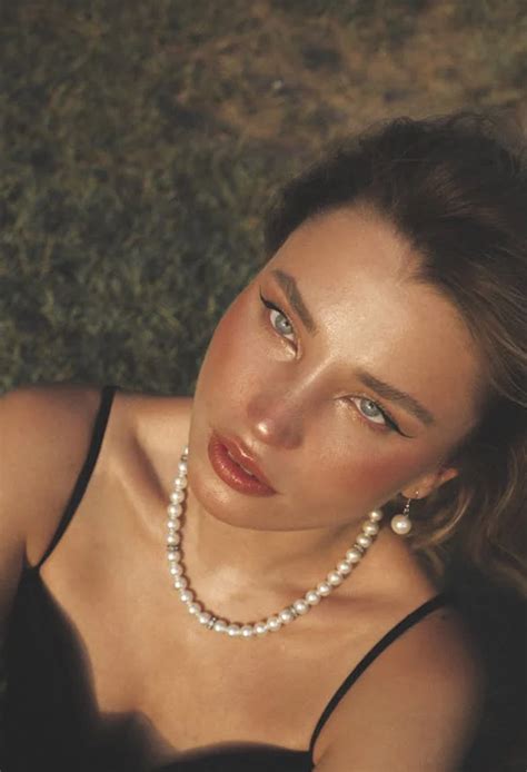 Embrace Your Grace: Elegant Fashion Luxe Takes Center Stage