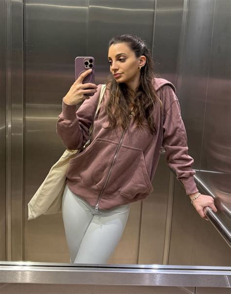 Rossella Fiamingo Outfits & Style Photos • CelebMafia