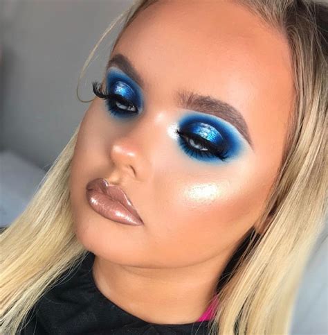 How to rock blue eyeshadow like a boss in depth makeup tutorial – Artofit