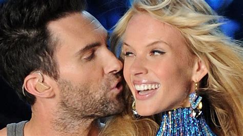 adam levine  anne  breakup