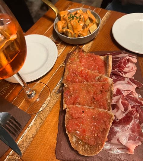 tapas meals ive   living  barcelona  samantha de