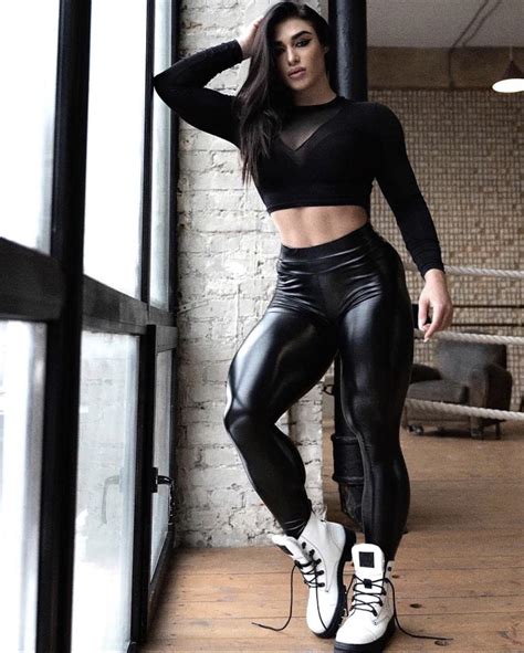 Daria Shuer (5’6) How’d she get them pants on over them thighs? : r