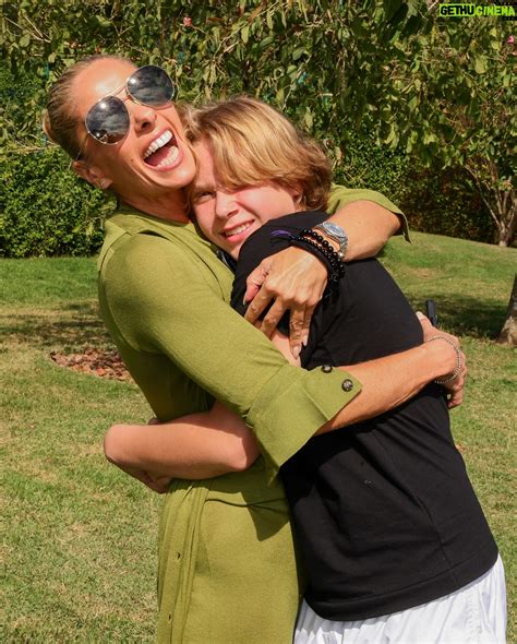 Adriane Galisteu Wiki, Biography, Age, Gallery, Spouse and more