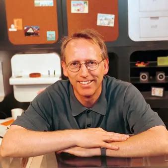 The Cartoon Kingpin's Lavish Fortune: Unpacking Bill Watterson's Net Worth