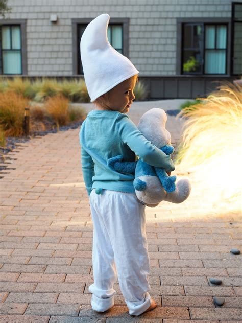 Little Hiccups: Last Minute Halloween DIY: Smurf Costume
