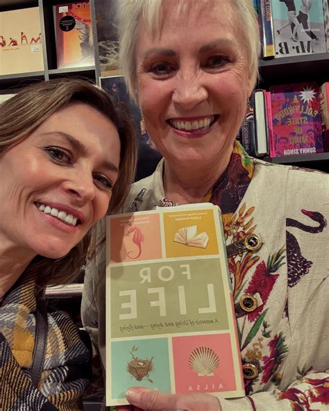 Kat Stewart (@kat_stewy) • Instagram photos and videos